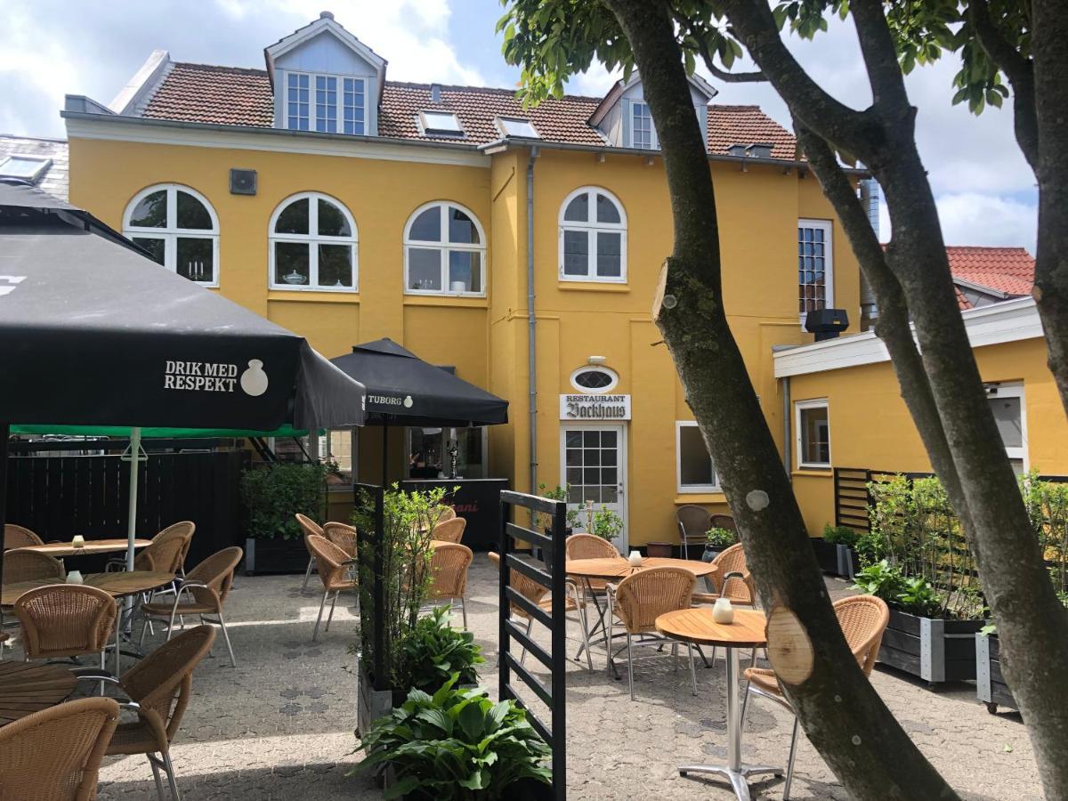 ホテル Restaurant Backhaus リーベ エクステリア 写真